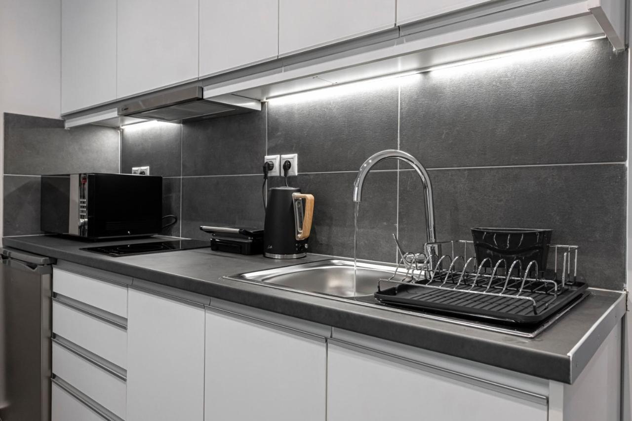 Phaedrus Living: City Center Luxury Flat Loukianou Athènes Extérieur photo
