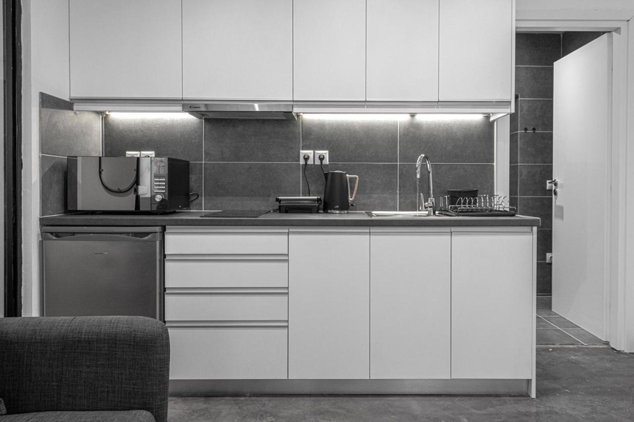 Phaedrus Living: City Center Luxury Flat Loukianou Athènes Extérieur photo